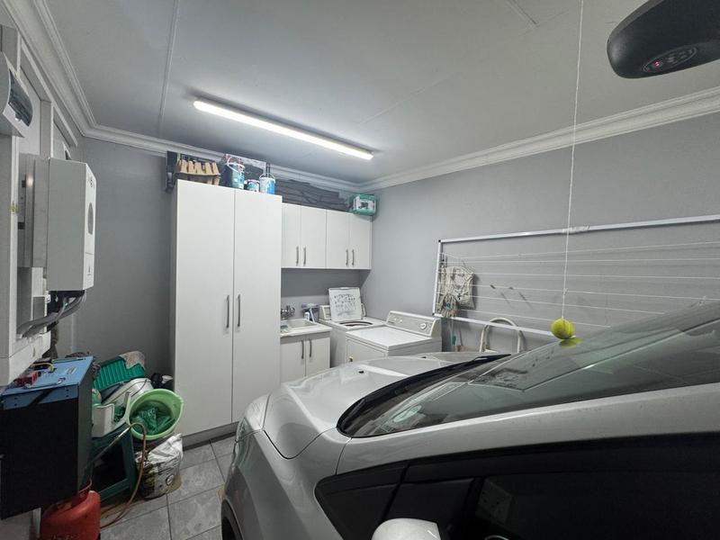 3 Bedroom Property for Sale in Hartenbos Western Cape